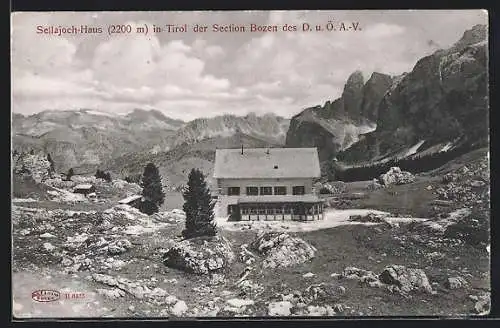 AK Sellajoch-Haus, Berghütte in Tirol