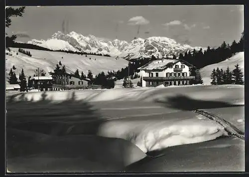 AK Rif. Berghaus Floralpina-Hubertushaus im Schnee
