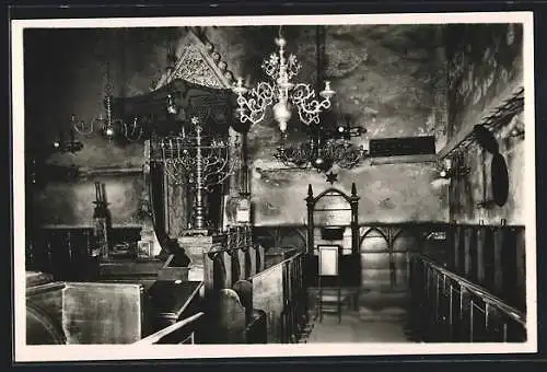 AK Prag, Bundeslade und Rabbinerssitz in der Atlneusynagoge