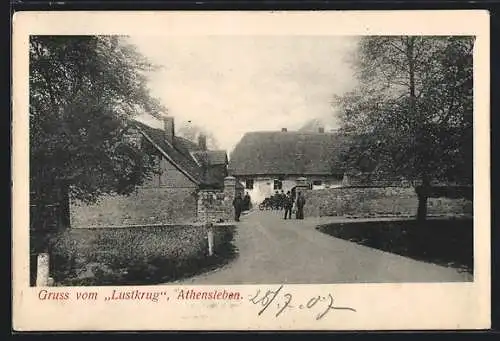 AK Athensleben, Gasthaus Lustkrug mit Strasse