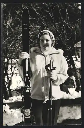 AK St. Anton, H.K.H. Prinses Beatrix mit Skiern