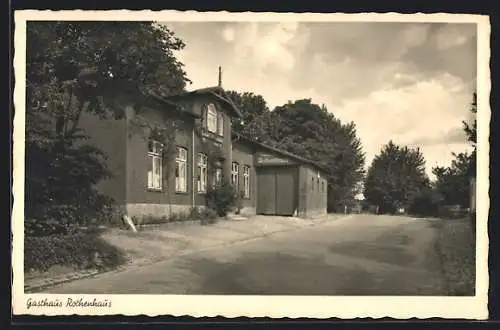 AK Rothenhaus bei Glücksburg, Gasthaus Rothenhaus mit Strasse