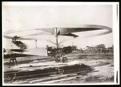 Fotografie Keystone, Flughafen Los Angeles, Gyrocopter - Tragschrauber Prototyp in der Erprobung am 21.11.1930