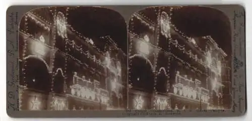 Stereo-Fotografie H. D. Girdwood, London, Ansicht Calcutta, Unique Illumiations E. I. R. Office, Train Illumination