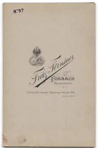 Fotografie F. Fernsner, Forbach, Nationalstrasse, Junger Herr im Anzug mit Krawatte