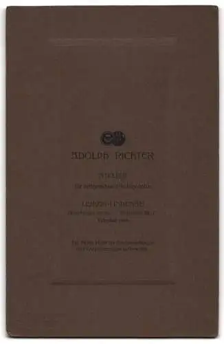 Fotografie Adolph Richter, Leipzig-Lindenau, Merseburger-Str. 61, Gutsmuths-Str. 17, Bürgerliche Dame mit Kleinkind