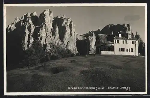 AK Rifugio Ciampedie verso i Dirupi di Larsec