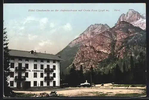AK Cortina d`Ampezzo, Passo Cimabanche, Hotel Cimabanche an der Ampezzostrasse mit Croda Rossa