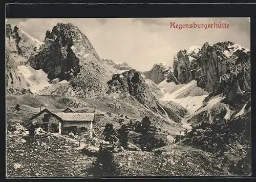 AK Regensburgerhütte, Berghütte mit Gebirgspanorama