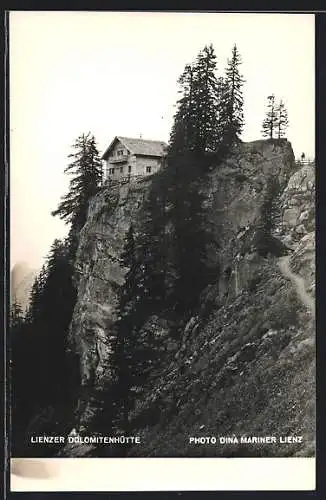 AK Lienzer Dolomitenhütte, Berghütte mit Panorama