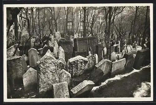 AK Prag, Grabmal-Gruppe am alten jüdischen Friedhof