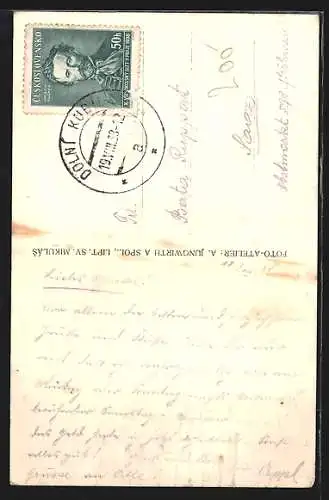 AK Slowakischer Soldat in Uniform mit Gewehr