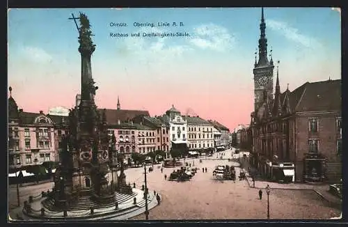 AK Olmütz, Dreifaltigkeitssäule u. Rathaus am Oberring