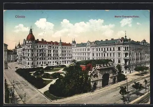 AK Olmütz, Maria-Theresia-Platz von Häusern umbaut