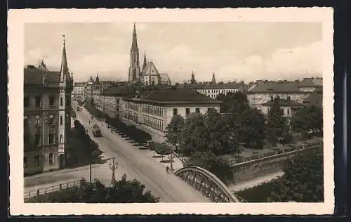 AK Olmütz, Strassenszene mit Strassenbahn