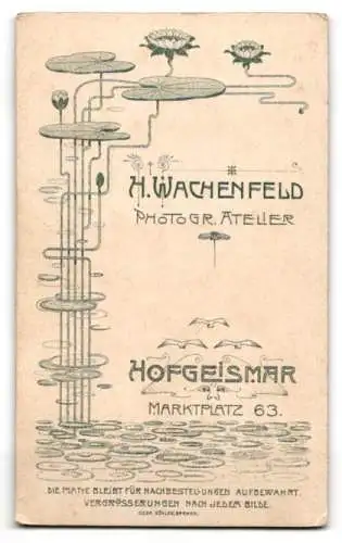 Fotografie H. Wachenfeld, Hofgeismar, Marktplatz 63, Einjährig Freiwilliger mit Kneifer u. Schirmmütze in Uniform