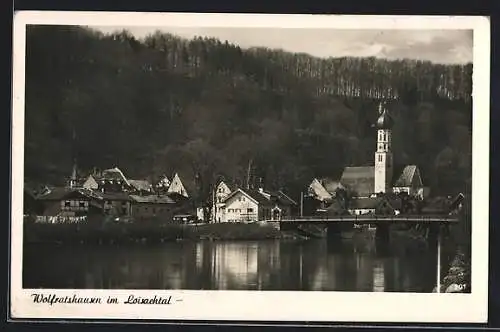 AK Wolfratshausen / Loisachtal, Ortspartie mit Kirche