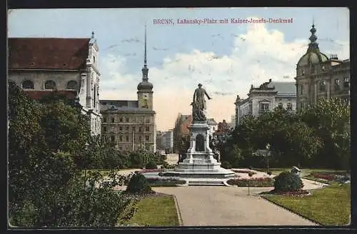 AK Brünn, Lazansky-Platz mit Kaiser-Josefs-Denkmal