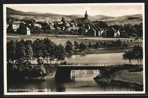 AK Dippoldiswalde /Osterzgeb., Ortsansicht mit Brücke