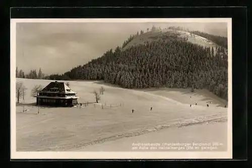 AK Andreasbaude /Waldenburger Bergland, Baude mit Heidelberg im Winter