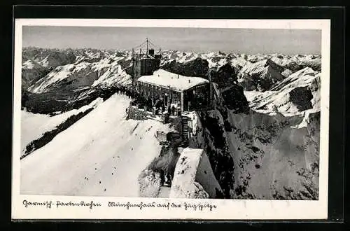 AK Münchnerhaus auf der Zugspitze, Berghütte im Winter aus der Vogelschau