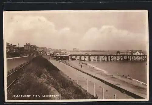 AK Lowestoft, Claremont Pier