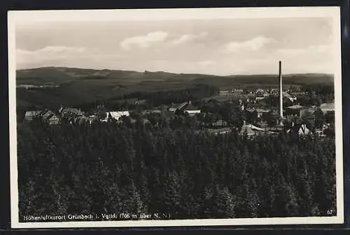AK Grünbach / Vogtl., Ortsansicht vom Wald aus