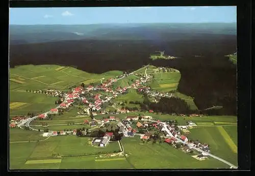 AK Besenfeld /Schwarzwald, Ortsansicht vom Flugzeug aus