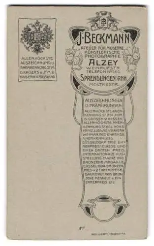Fotografie J. Beckmann, Alzey, Weinuferstr., Wappen mit Monogramm des Fotografen nebst Wappen Russland