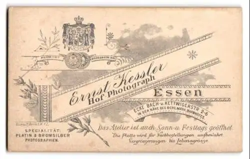 Fotografie Ernst Kessler, Essen, Kettwigerstr. 2-6, königliches Wappen über Anschrift des Ateliers