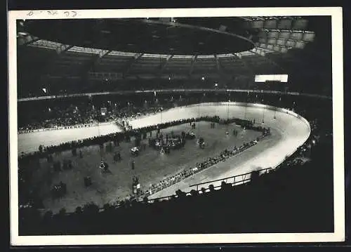 AK Dortmund, Westfalenhalle in der Innenansicht