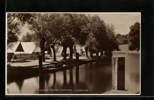 AK Oxford, River Thames, Shiplake