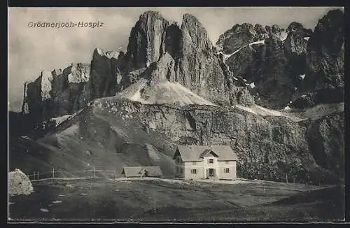 AK Grödnerjoch-Hospiz, Berghütte und Felsen