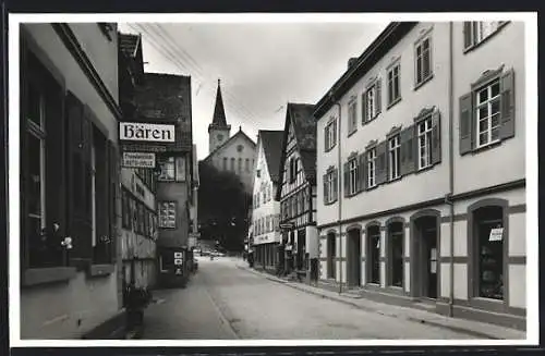 AK Schiltach im Schwarzwald, Strassenpartie mit Gasthaus zum Bären im Vorstädtle