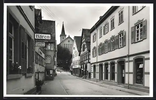 AK Schiltach im Schwarzwald, Strassenpartie mit Gasthaus zum Bären im Vorstädtle