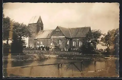 AK Nieblum / Föhr, Blick zur Kirche