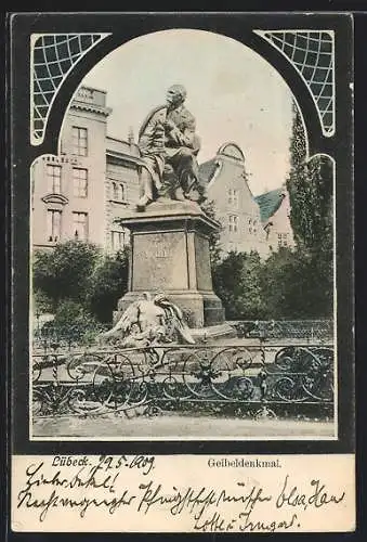 AK Lübeck, Geibeldenkmal mit Blick auf Häuser