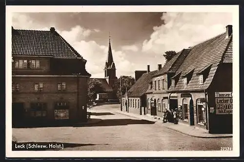 AK Leck / Schlesw. Holst., Blick auf Thomsen`s Gasthaus