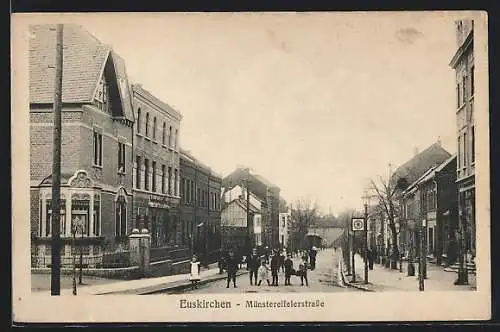 AK Euskirchen, Münstereifelerstrasse mit spielenden Kindern