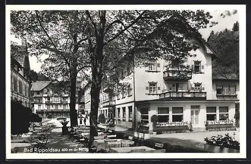 AK Bad Rippoldsau, Gasthaus mit Tischen unter Bäumen