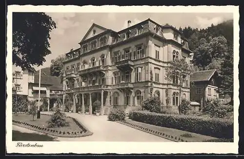 AK Bad Rippoldsau, Hotel Fürstenbau mit Parkanlage