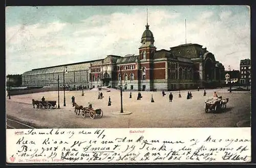 AK Kiel, Pferdekutschen vor dem Bahnhof