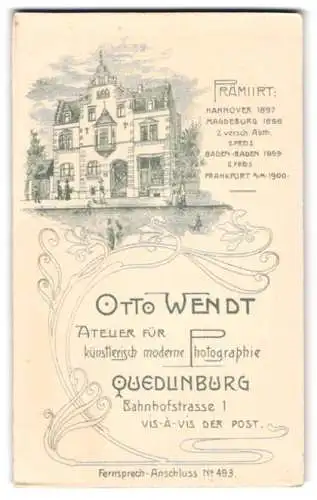 Fotografie Otto Wendt, Quedlinburg, Bahnhofstr. 1, Ansicht Quedlinburg, Blick auf das Ateliershaus mit Schaufenster