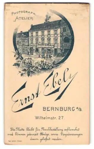 Fotografie Ernst Ebel, Bernburg a. S. Wilhelmstr. 27, Ansicht Bernburg a. S., Hausfasade des Ateliers mit Schaufenster