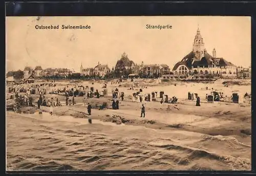 AK Swinemünde /Ostsee, Strandpartie vor Ortspanorama