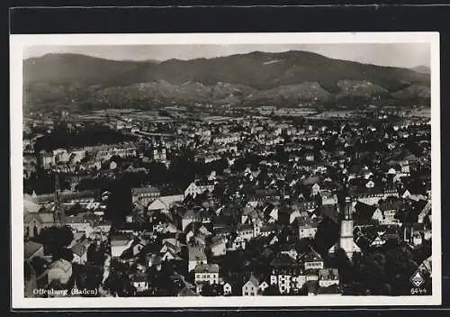 AK Offenburg /Baden, Teilansicht mit Kirche