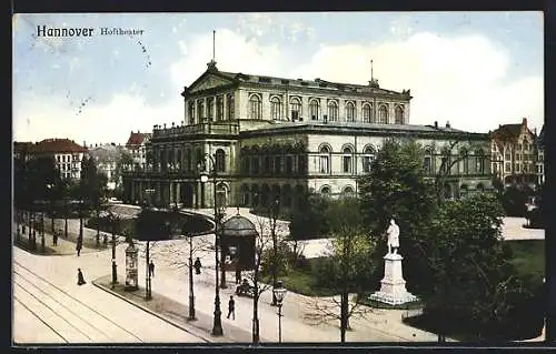 AK Hannover, Hoftheater mit Denkmal