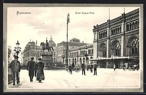 AK Hannover, Ernst August-Platz mit Denkmal