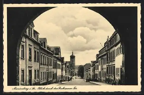 AK Marienberg / Erzgebirge, Blick durch das Zschopauer Tor in die Zschopauer Strasse