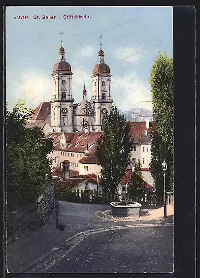 AK St. Gallen, Blick von einer Strasse zur Stiftskirche